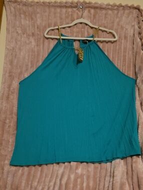 Sleeveless Green Halter Tank with Chain Straps